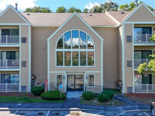 102 Hunters Run Pl, Haverhill, MA 01832