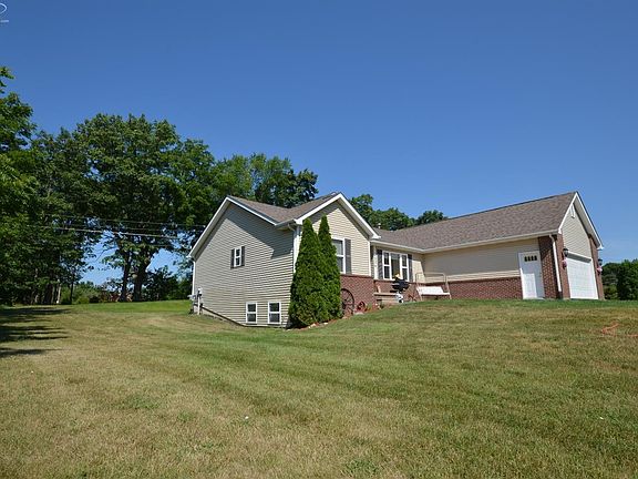 3rd image of 4226 Sadler Dr
