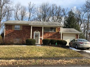 2710 Knob View Ave, New Albany, IN 47150