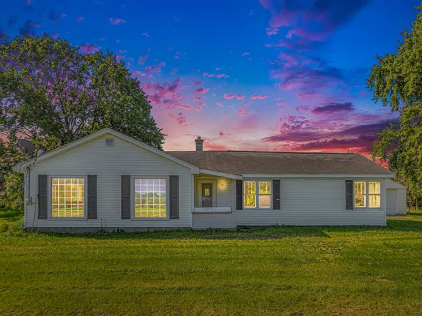 5728 Garfield St, Coopersville, MI 49404