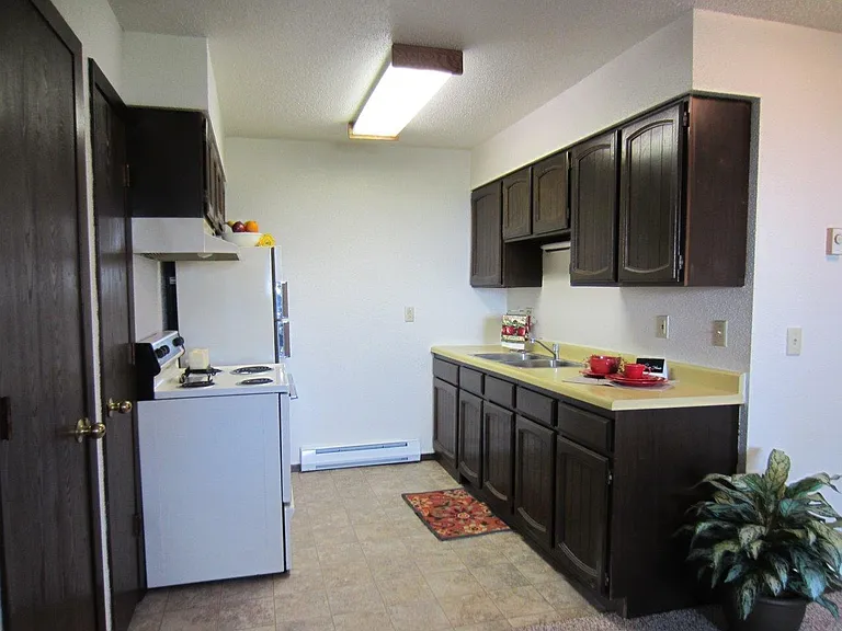 Dakota Village Apartments — Photo 5