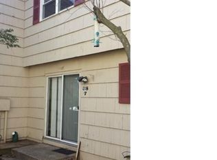 38 Round Tree Dr UNIT 7, Naugatuck, CT 06770