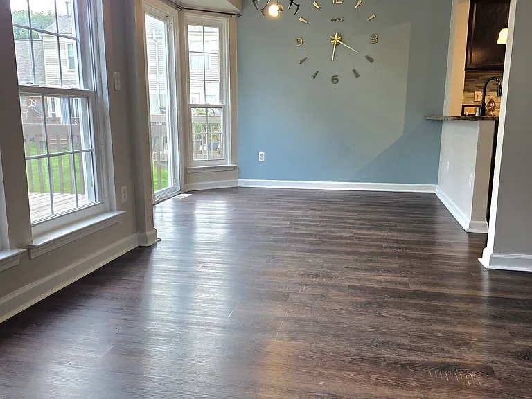 43603 Yorkville Dr — Photo 4