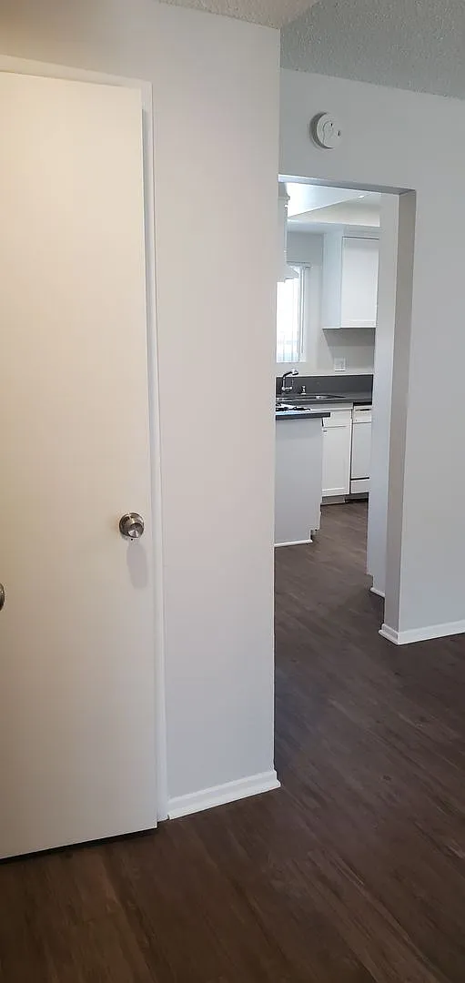 Merrimac Apartments — Photo 4