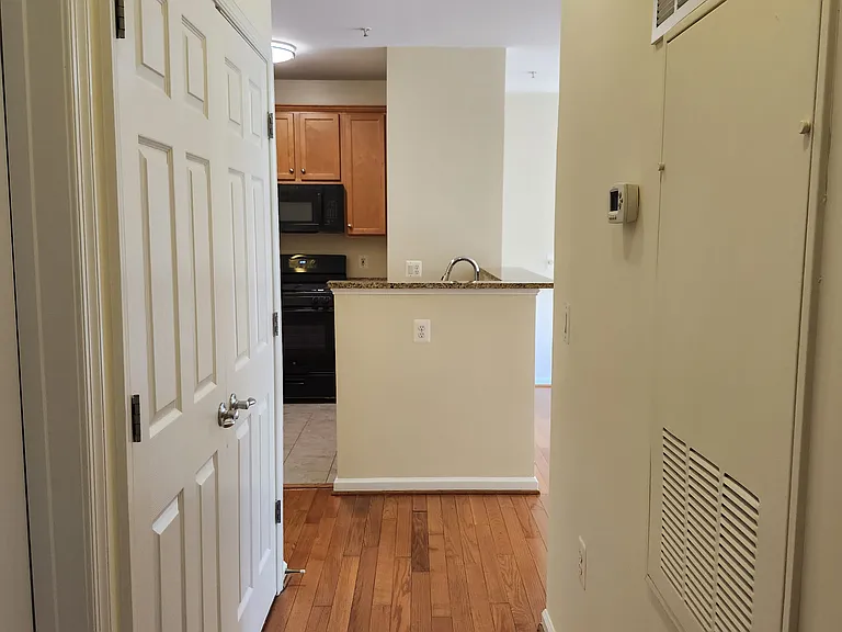 3810 Lightfoot St #109 — Photo 10