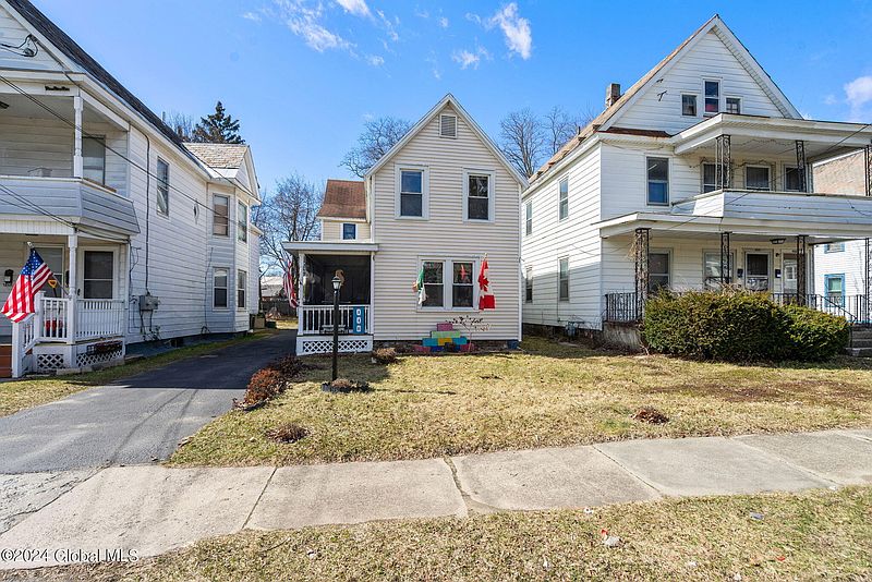 2nd image of 440 Fourth Street