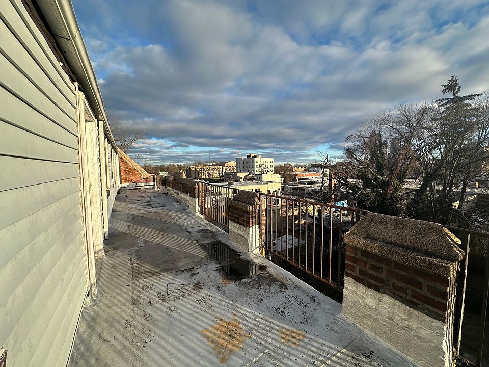 32 Coligni Ave New Rochelle NY Zillow