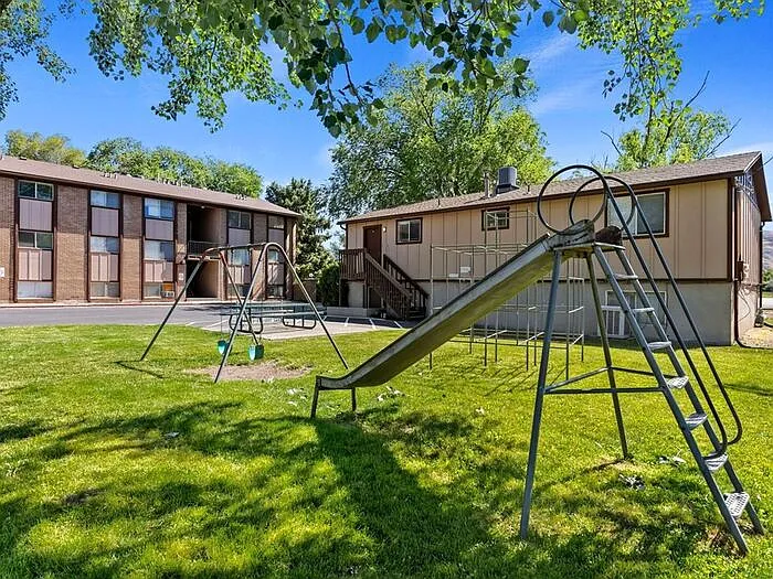 1355 N Redwood Rd #13 — Photo 21