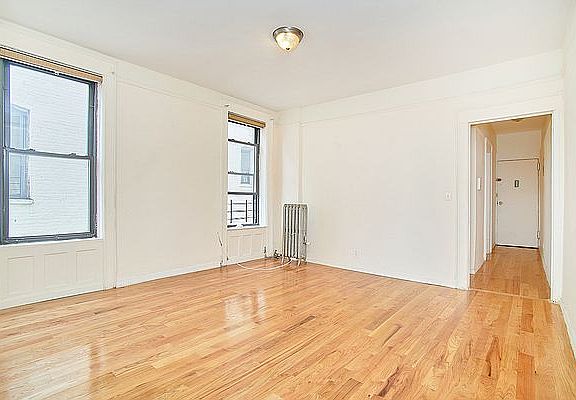 4th image of 345 Saint Johns Pl #4P