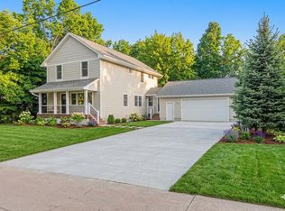 3477 Lyric Ave, Wayzata, MN 55391