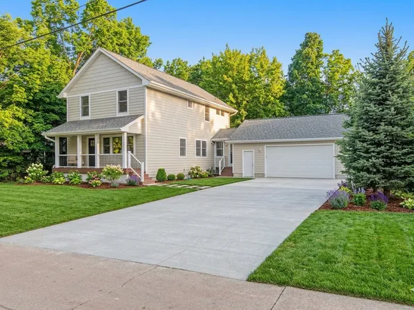 3477 Lyric Ave, Wayzata, MN 55391