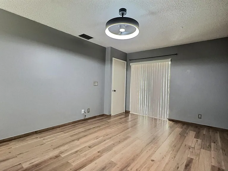 3831 Cocoplum Cir #3592 — Photo 13