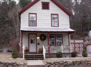 46 Warren St, Warrensburg, NY 12885