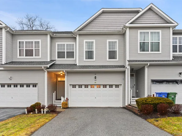 28 Magnolia Park, Middletown, NY 10940