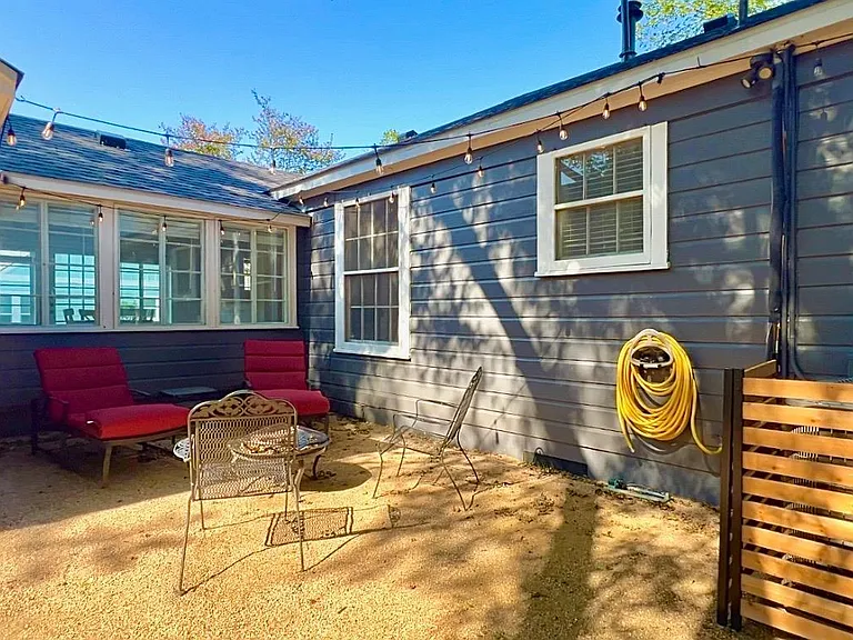 1707 Lexington St — Photo 27