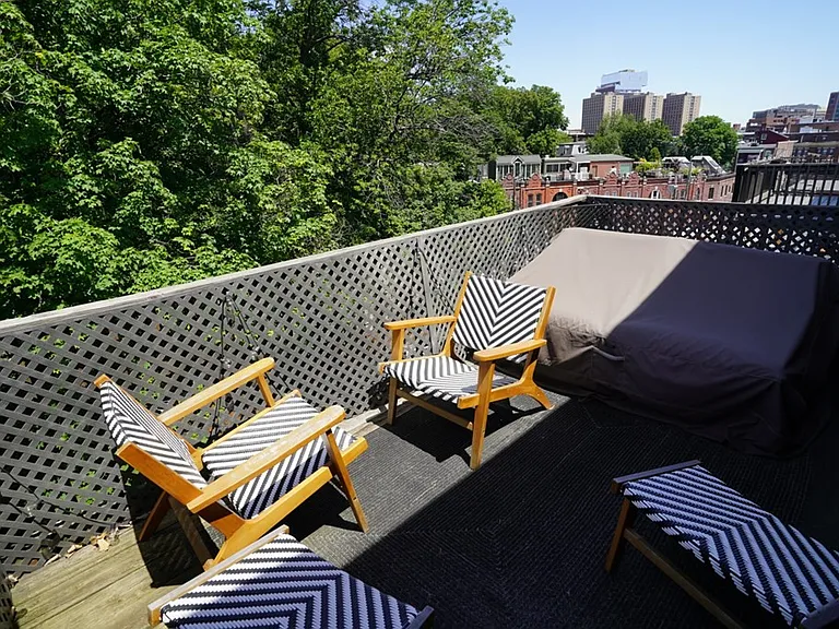 1038 Beacon St #401 — Photo 10