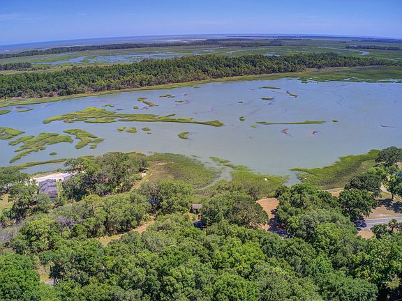 2nd image of 2107 Sol Legare Rd