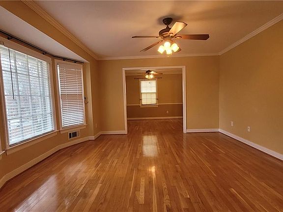 3rd image of 1608 Cranbury Dr