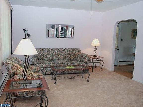 4th image of 343 Fernwood Ave