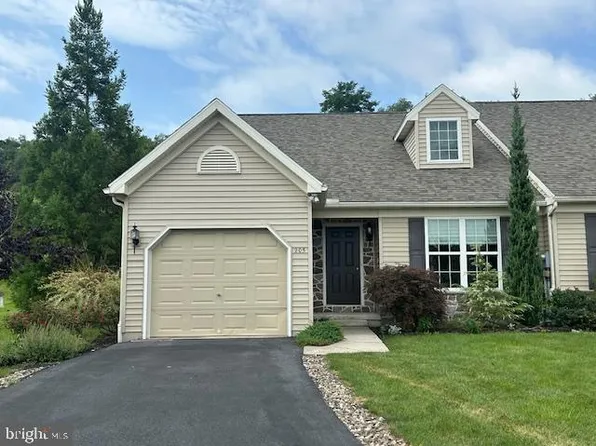 205 Cambridge Ln, Lewistown, PA 17044