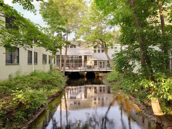 1 Pleasant St Unit S4-12