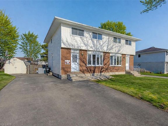 3rd image of 151 Hincks St #B