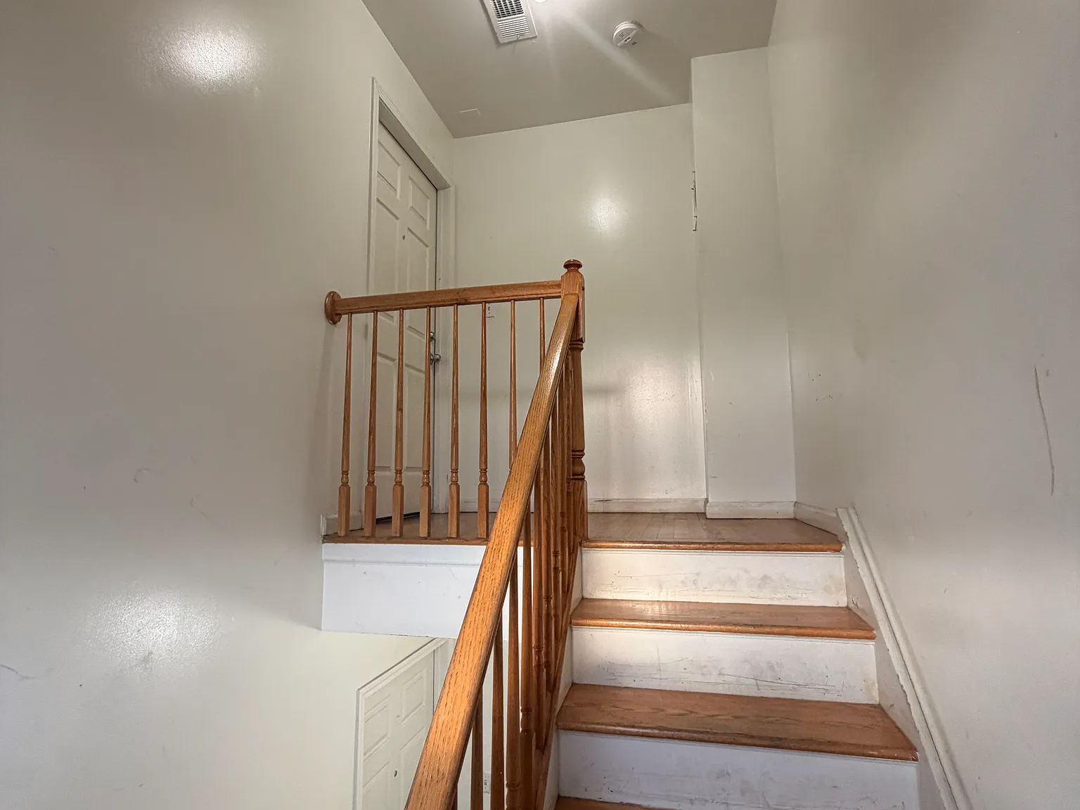 3 bed, 3190 sqft, $2,500 — Photo 3