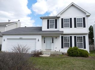 2832 Skylane Dr, Naperville, IL 60564