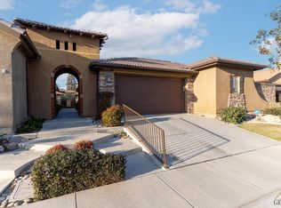 8620 Lago Di Como Ln, Bakersfield, CA 93312