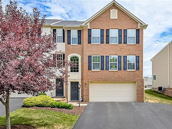 4th image of 95 Kensington Dr