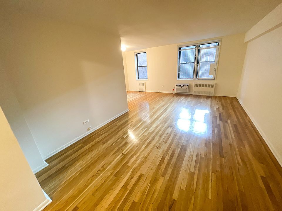 1st image of 320 W 56th St APT 3B