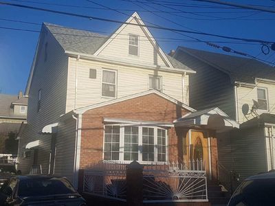 9419 211th St, Queens Village, NY, 11428