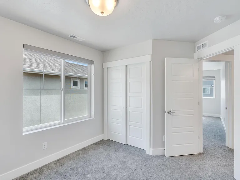 39 S Baker Spring Cv — Photo 8