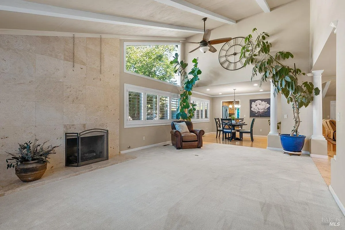 6440 Meadow Creek Lane - Photo 7