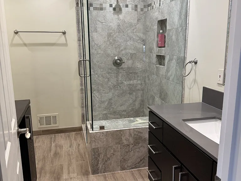 2922 Doidge Ave — Photo 5