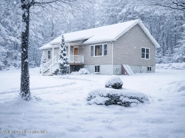 76 Wynkoop Drive, Kerhonkson, NY 12446