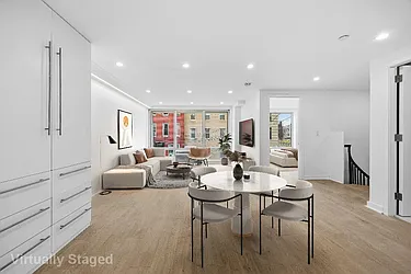 184 Eagle Street, #2