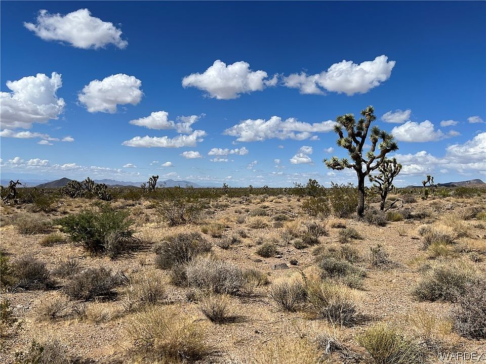 1st image of 8262 W Las Cruces Drive