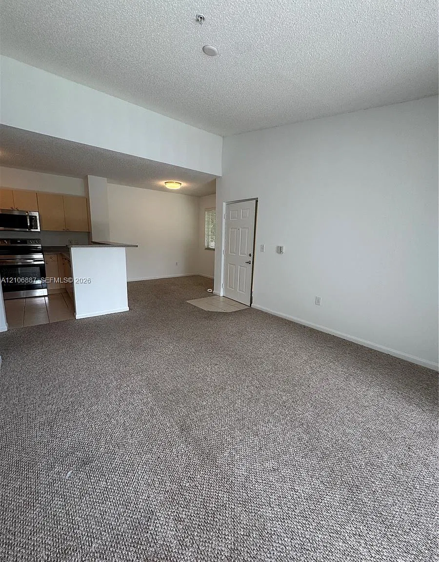 7950 N Nob Hill Rd — Photo 3