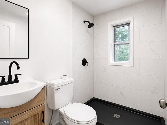 5th image of 517 Terrace Rd