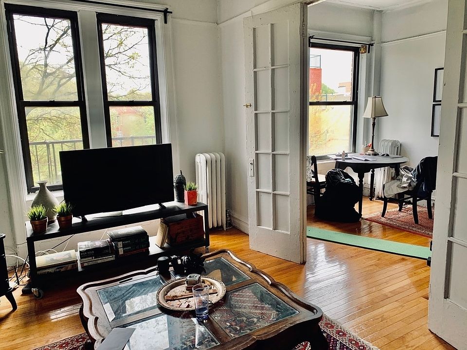 1st image of 270 15th St APT 13