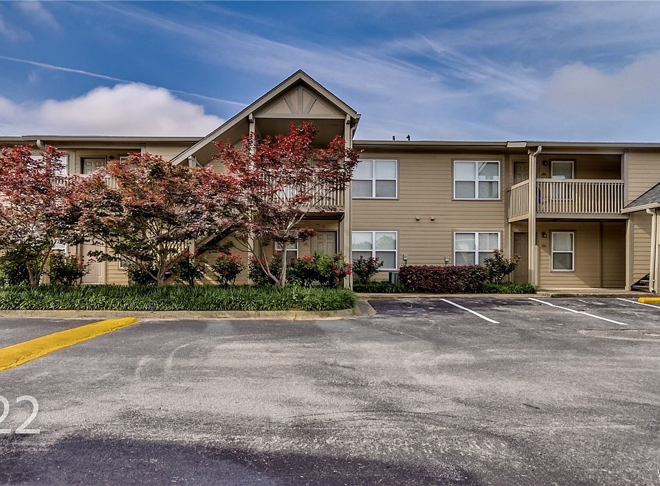 1st image of 210 15th St E APT 22