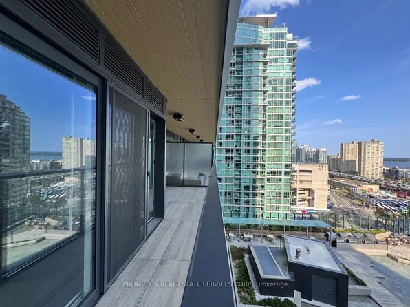 1 Concord Cityplace Way, Toronto, ON