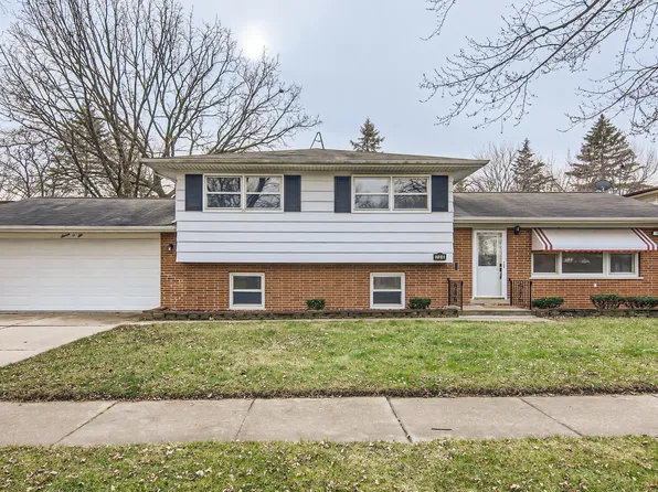 706 W Sunset Dr, Glenwood, IL 60425
