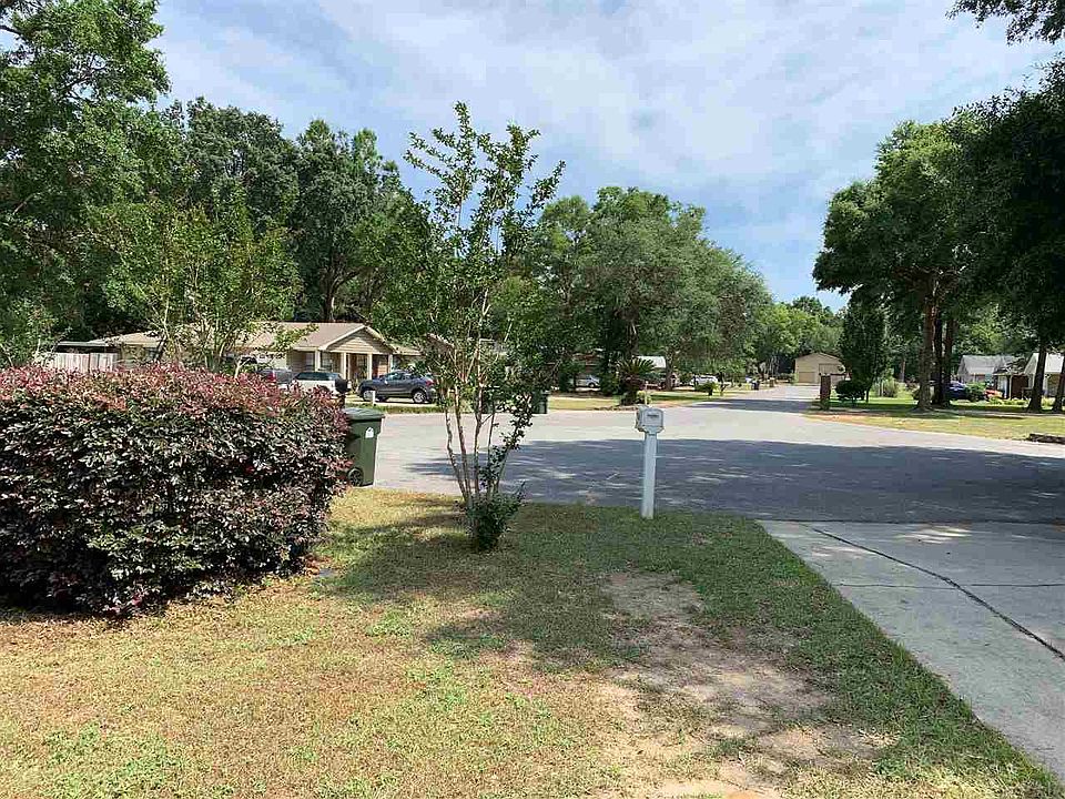 2nd image of 5520 Marsha Dr
