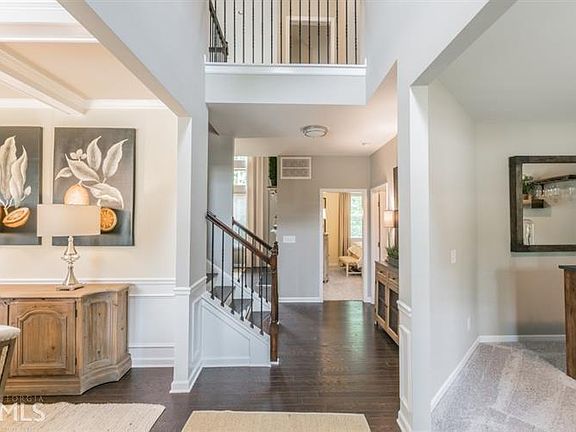 3rd image of 297 Aylesbury Blvd