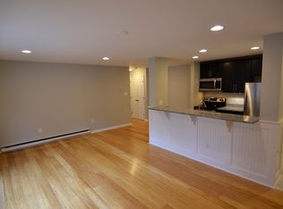 119 Church St #A, Vienna, VA 22180