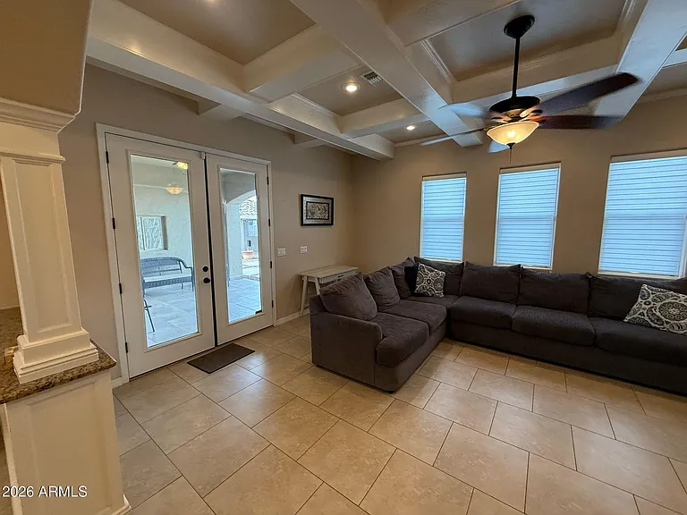 2932 E Acacia Ct — Photo 15