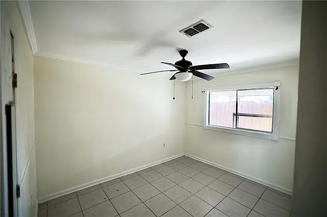 4 bed, 2.0 bath, 1435 sqft, $2,000 — Photo 3