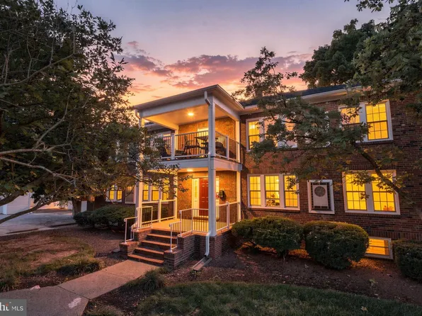 305 Duncan Ave APT A, Alexandria, VA 22301